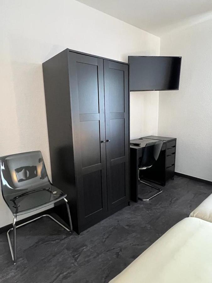 Hotel Duemptener Hof มึลไฮม์ อันแดร์ รัวร์ ภายนอก รูปภาพ